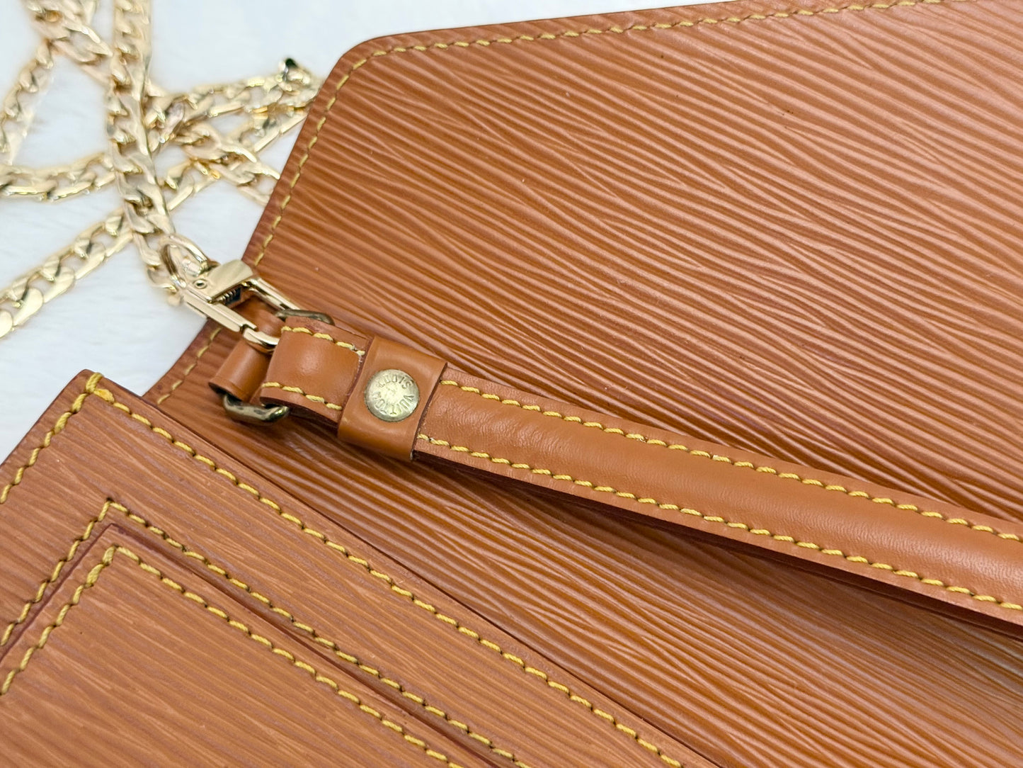 Louis Vuitton Sellier Dragonne Epi Clutch/Pochette Light Brown