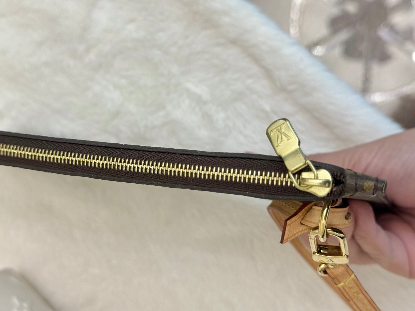 Louis Vuitton Neverfull MM Mono Bag and Pouch Set