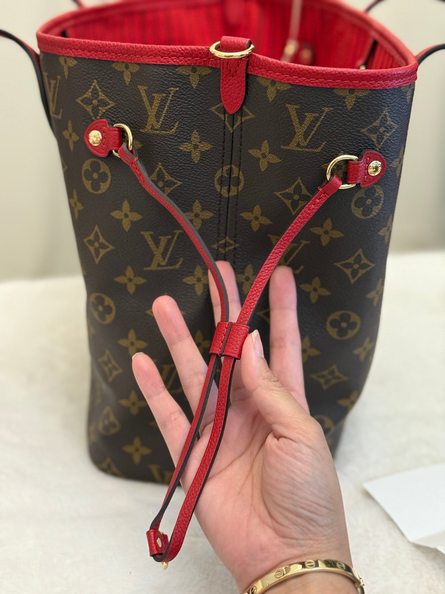 Louis Vuitton Neverfull MM Inside Out Bandouliere Safi Red