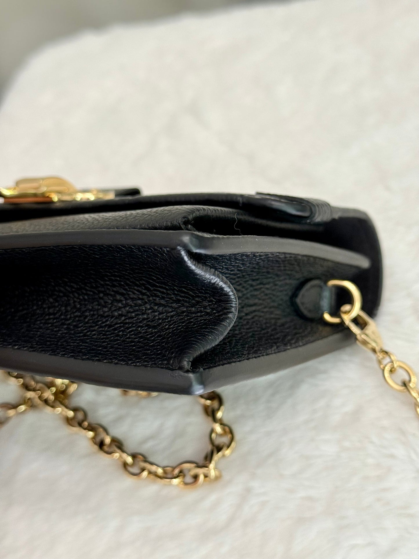 Louis Vuitton Vavin Chain Wallet Mono Empreinte Noir/Black