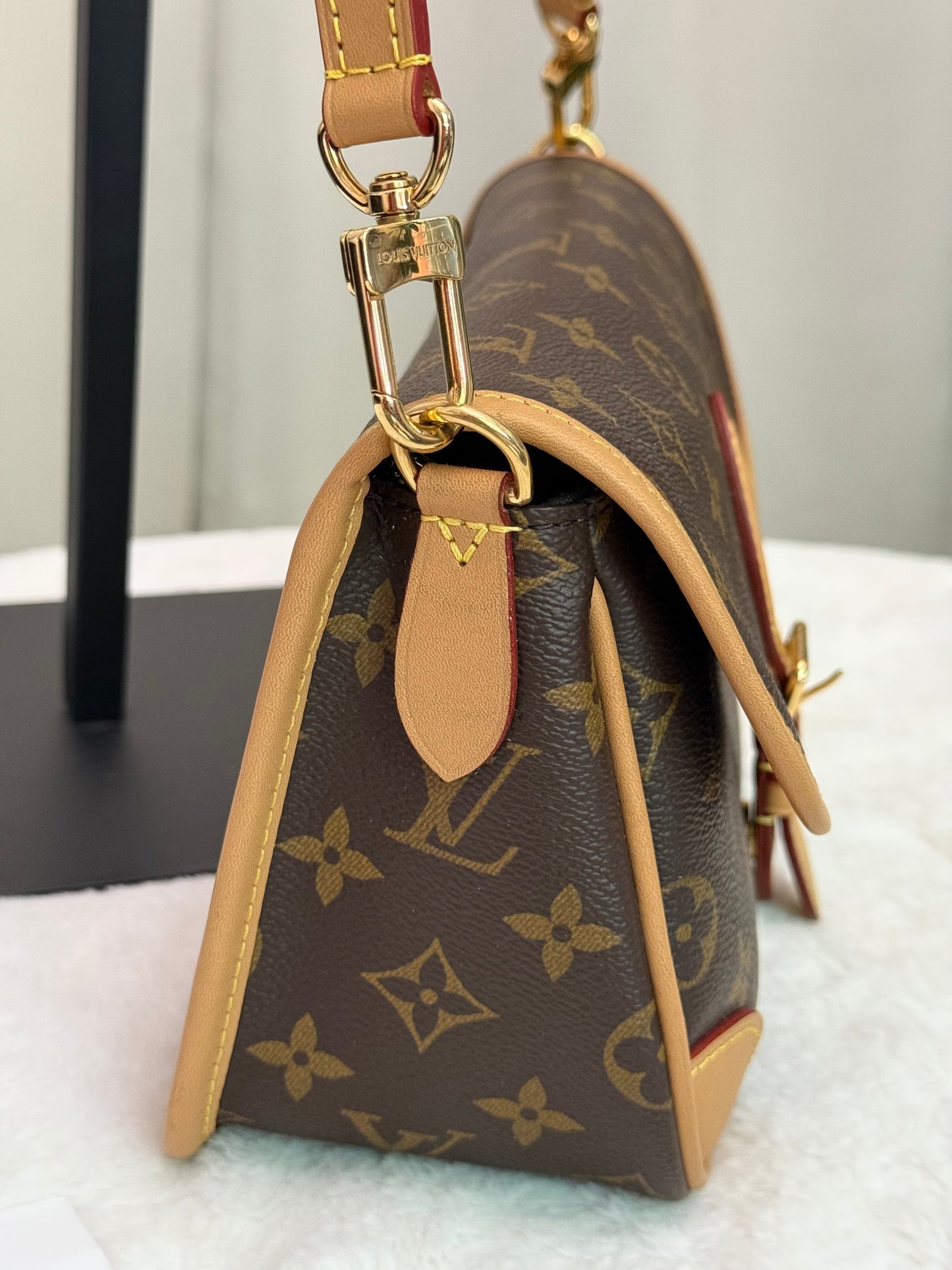 Louis Vuitton Diane Mono