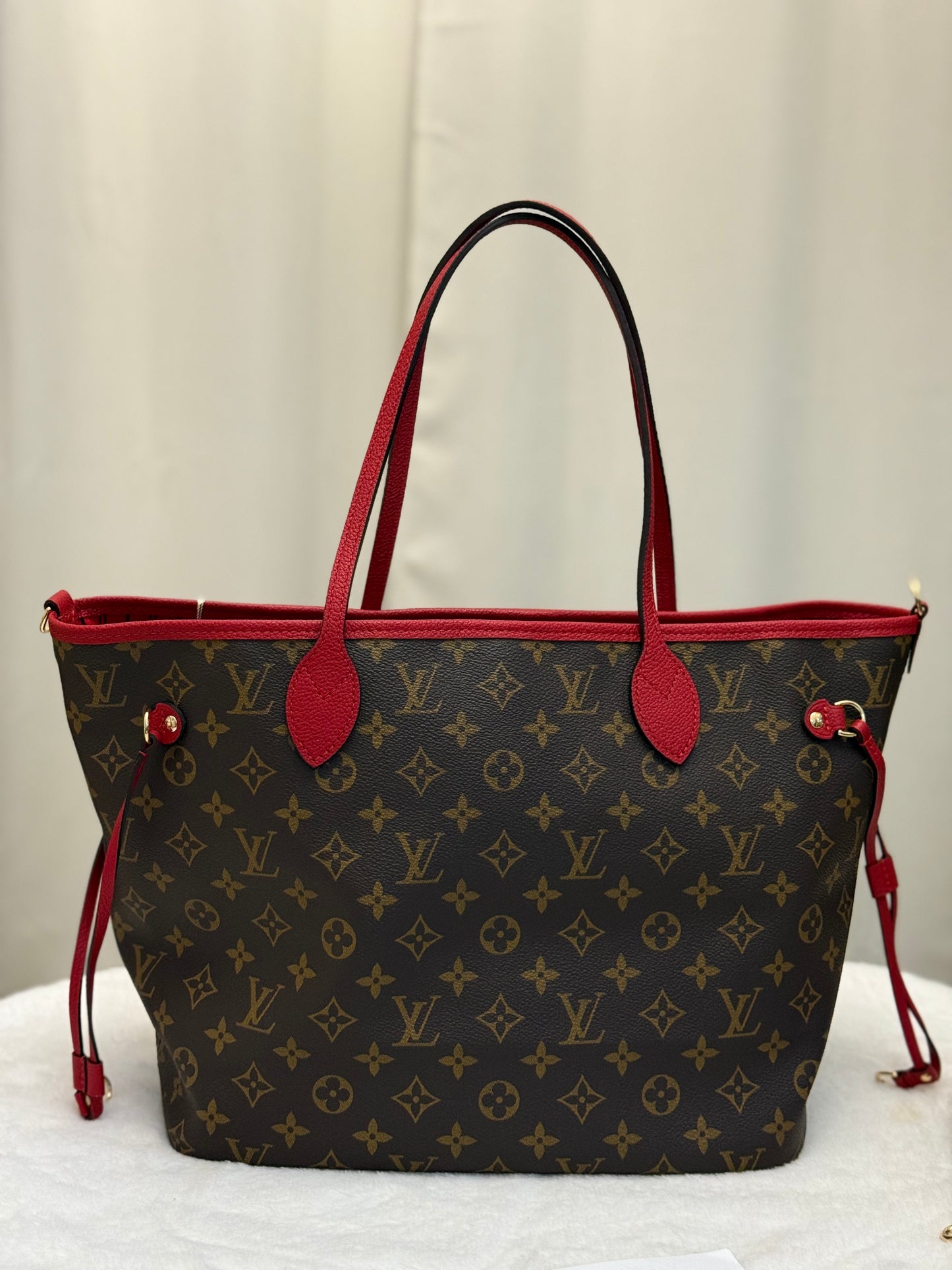 Louis Vuitton Neverfull MM Inside Out Bandouliere Safi Red