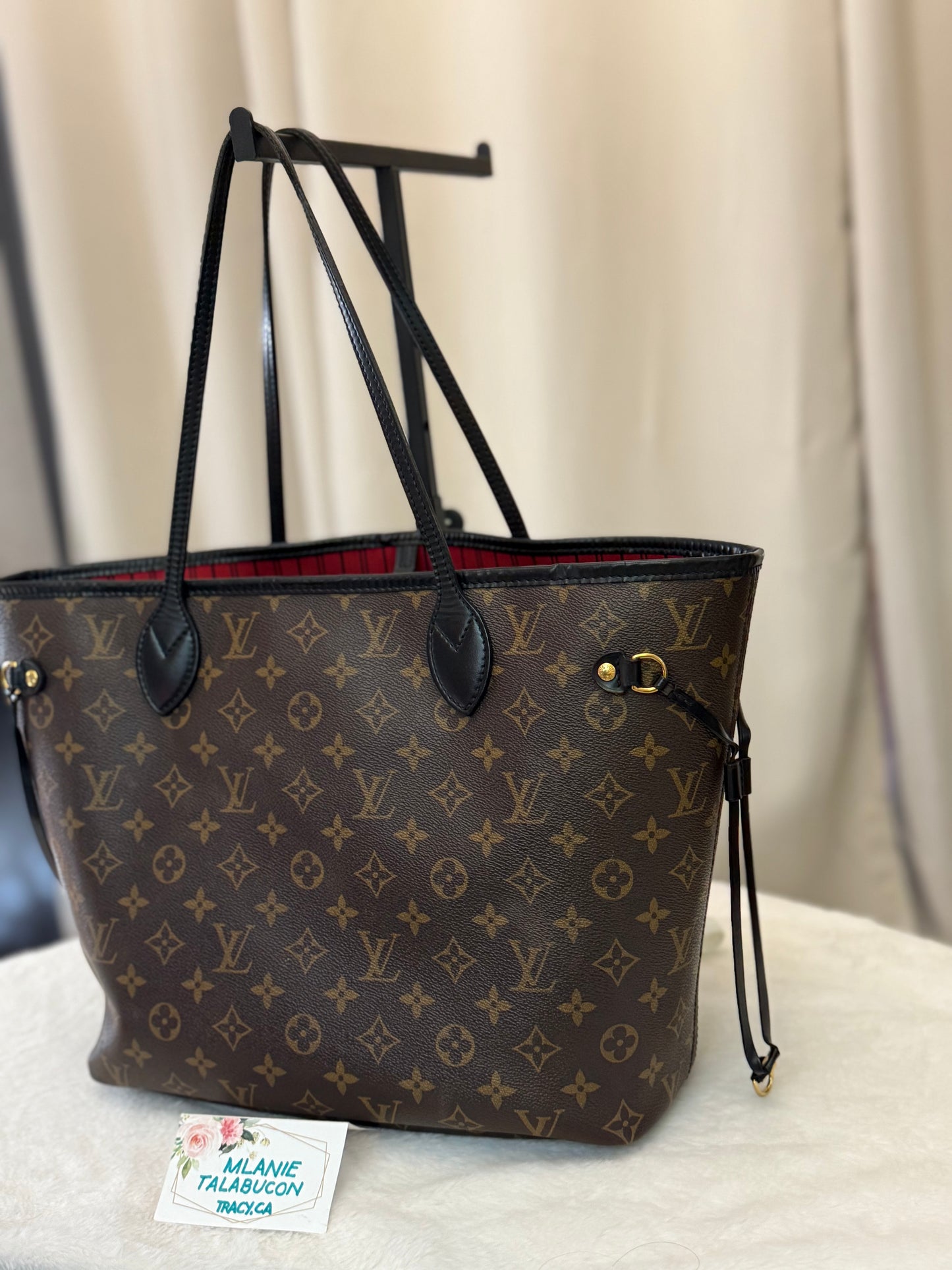 Louis Vuitton Neverfull MM World Tour Cerise