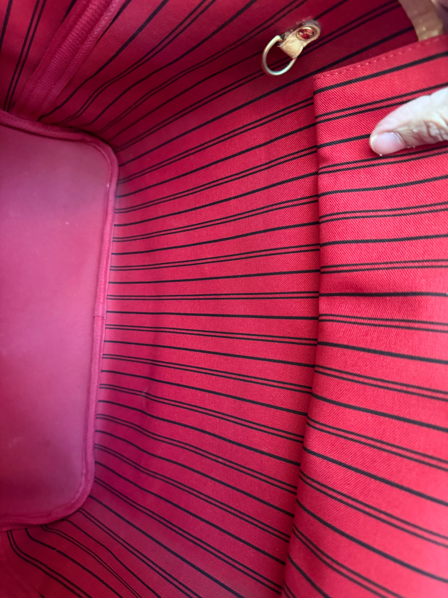 Louis Vuitton Neverfull MM Mono Cerise