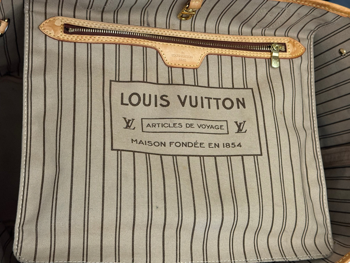 Louis Vuitton Neverfull GM Mono Beige