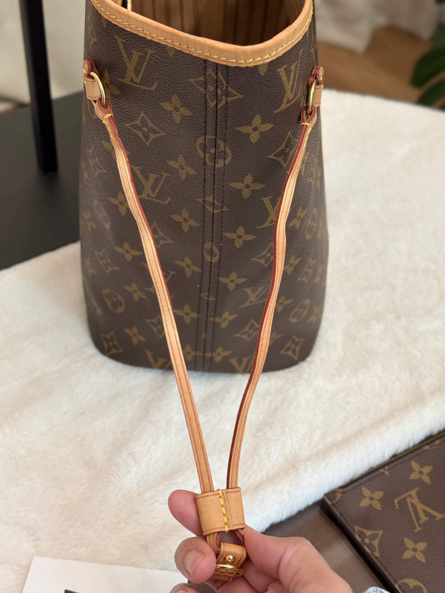 Louis Vuitton Neverfull MM Mono Bag and Pouch Set