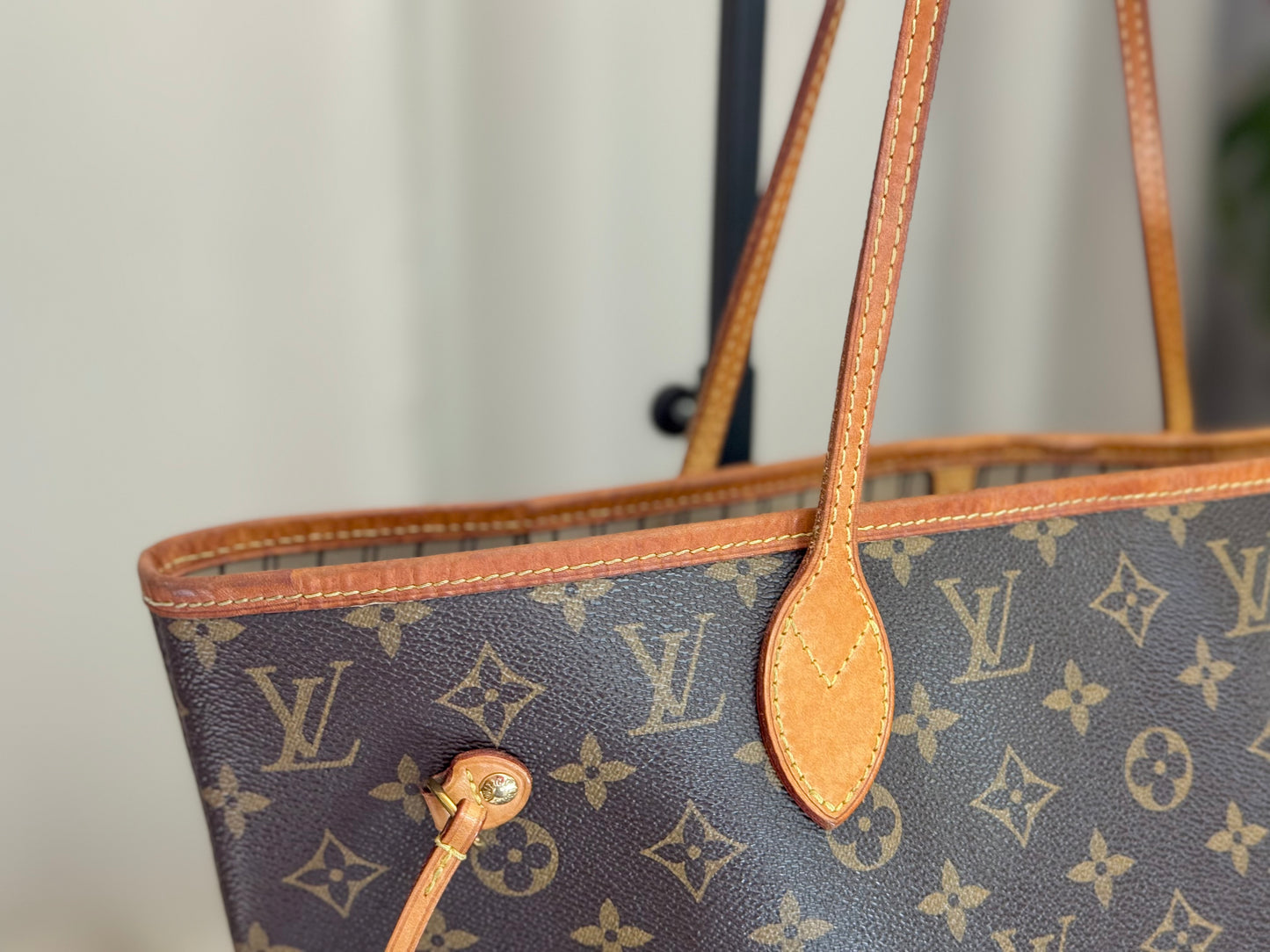 Louis Vuitton Neverfull MM Mono Beige