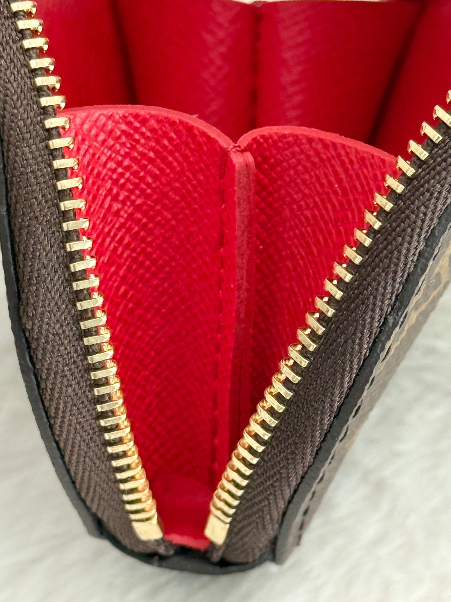 Louis Vuitton Onthego East West in Reverse Mono