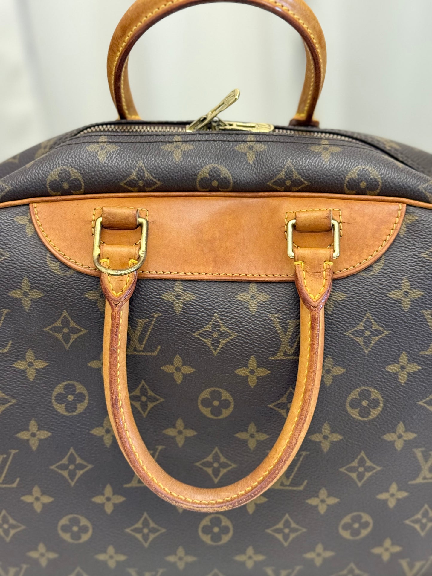 Louis Vuitton Deauville Mono