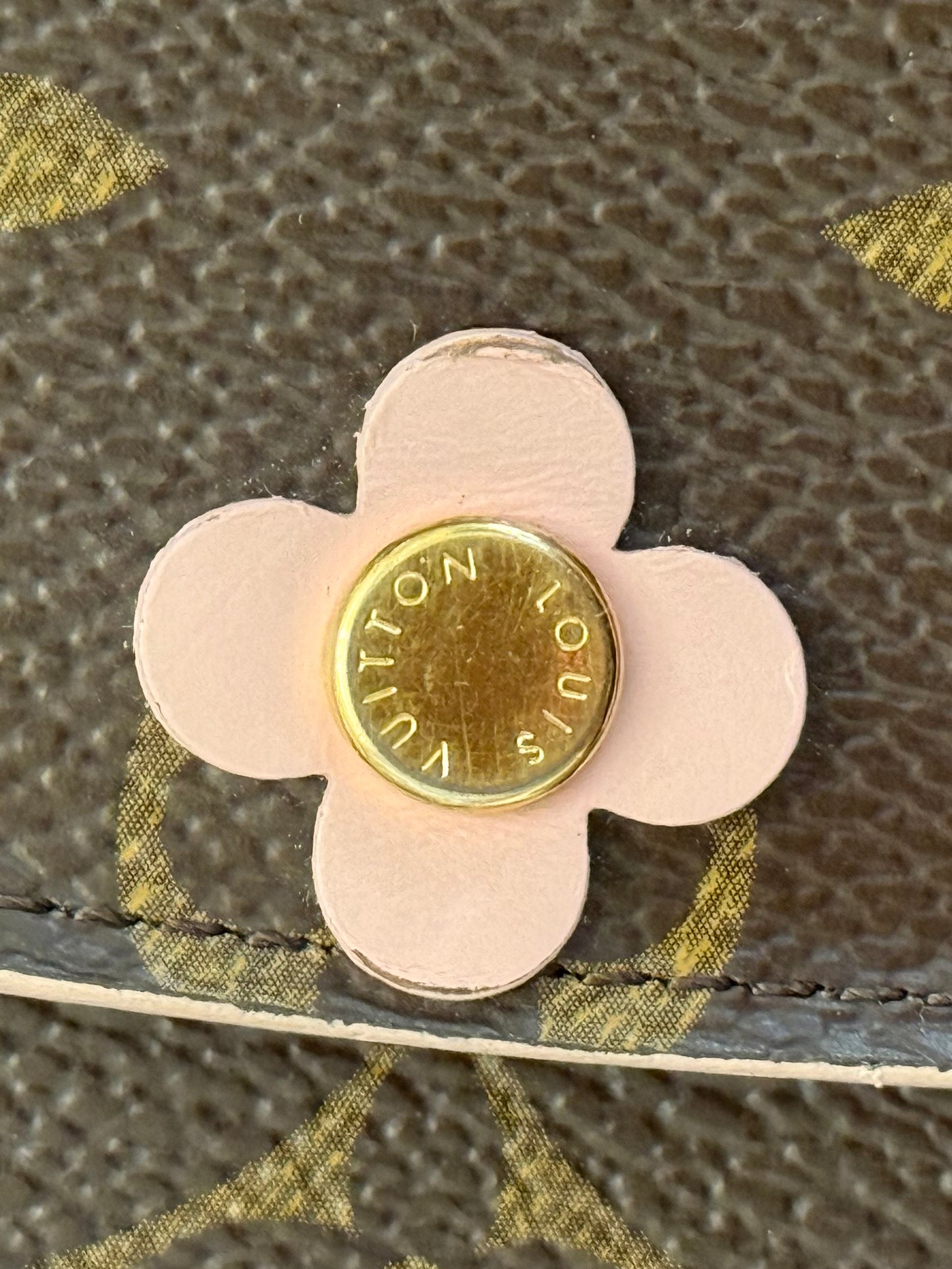 LIMITED EDITION Louis Vuitton Emilie Blooms Flower Wallet