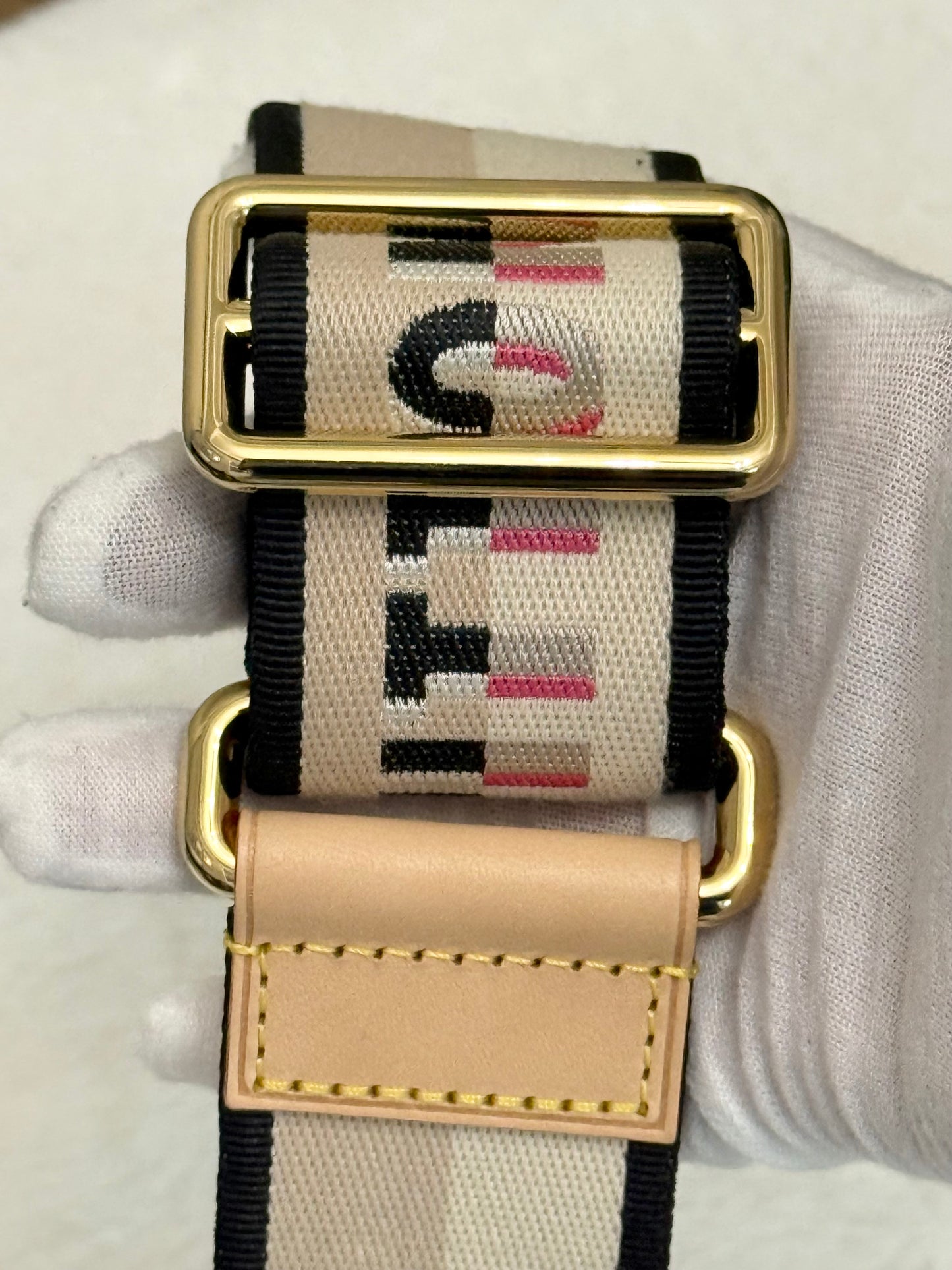 Louis Vuitton Speedy Bandouliere 20 Mono with Black/Pink Adjustable Strap