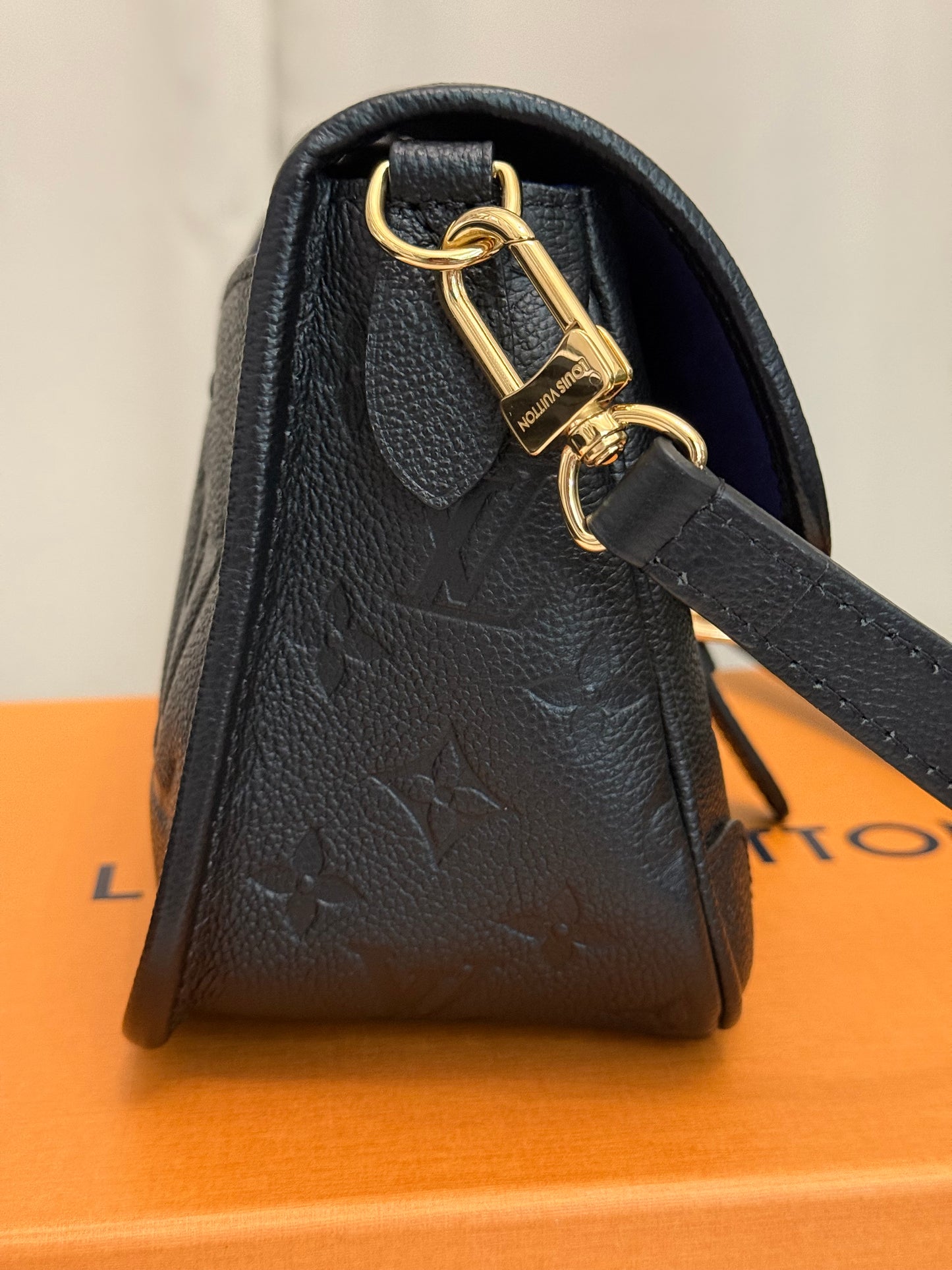 Louis Vuitton Diane Empreinte Noir