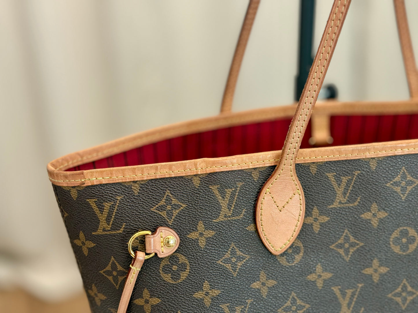 Louis Vuitton Neverfull MM Mono Cerise