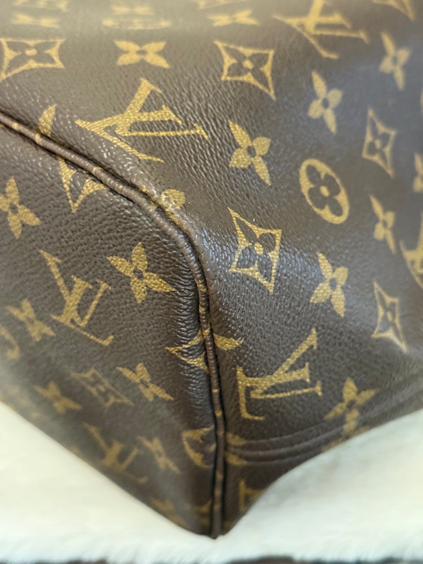 Louis Vuitton Neverfull MM Mono Beige