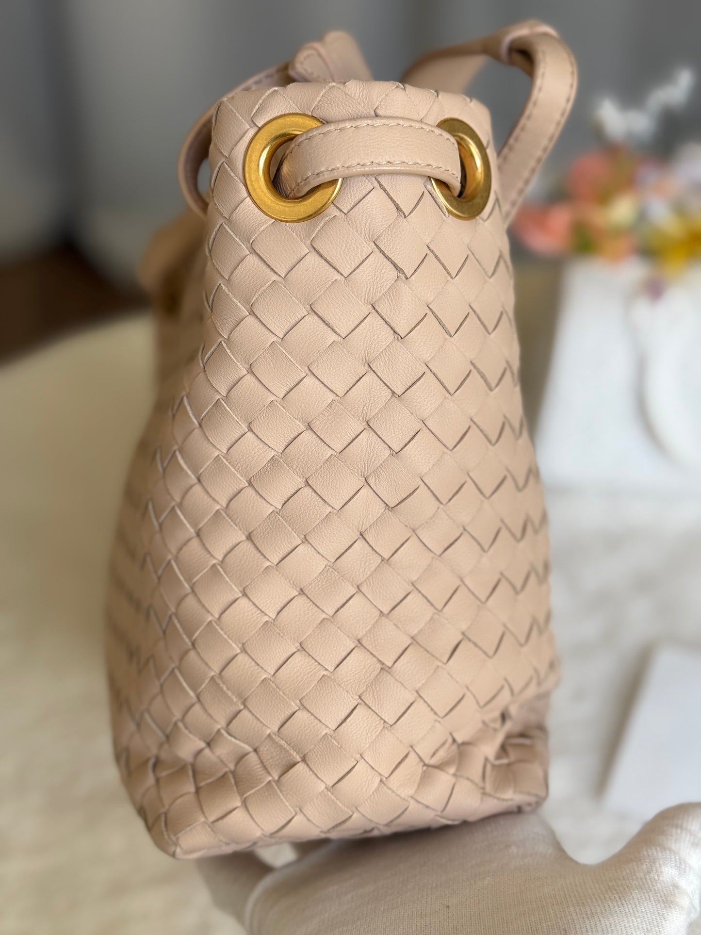 Bottega Veneta Intrecciato Garda Beige Small Handle Tote