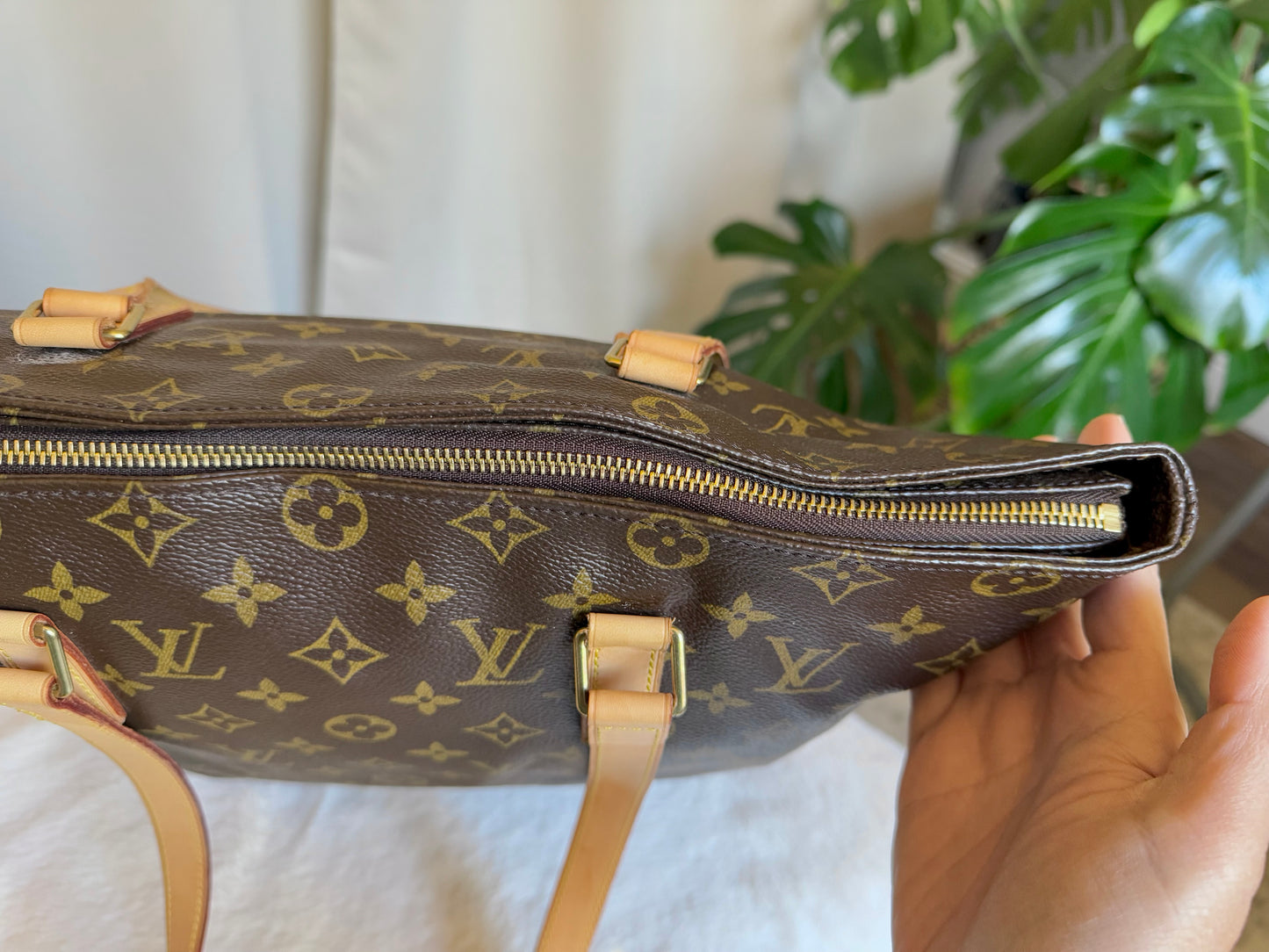 Louis Vuitton Cabas Mezzo Mono