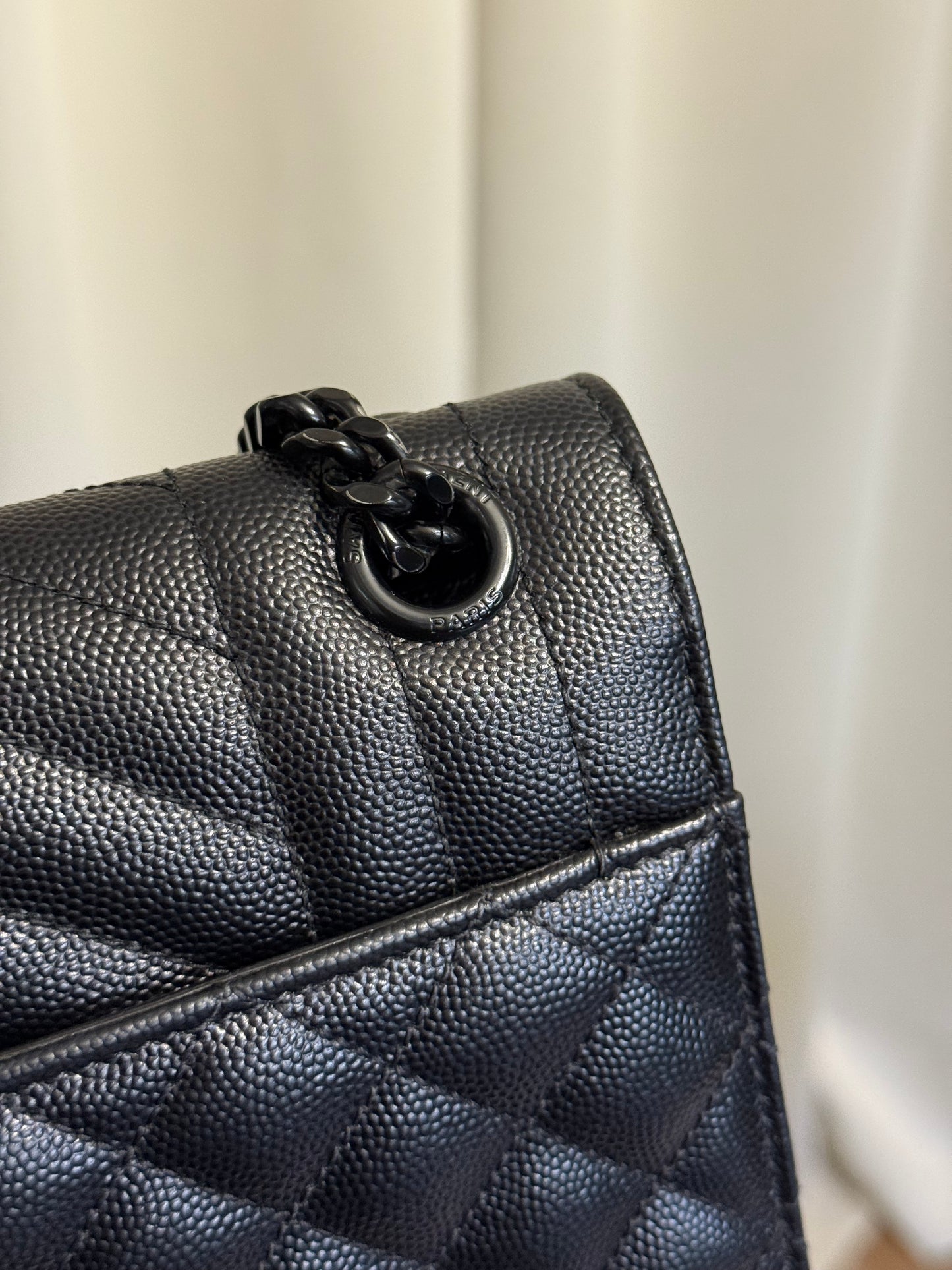 Yves Saint Laurent BLACK ENVELOPE MEDIUM IN QUILTED GRAIN DE POUDRE EMBOSSED LEATHER BLACK HW
