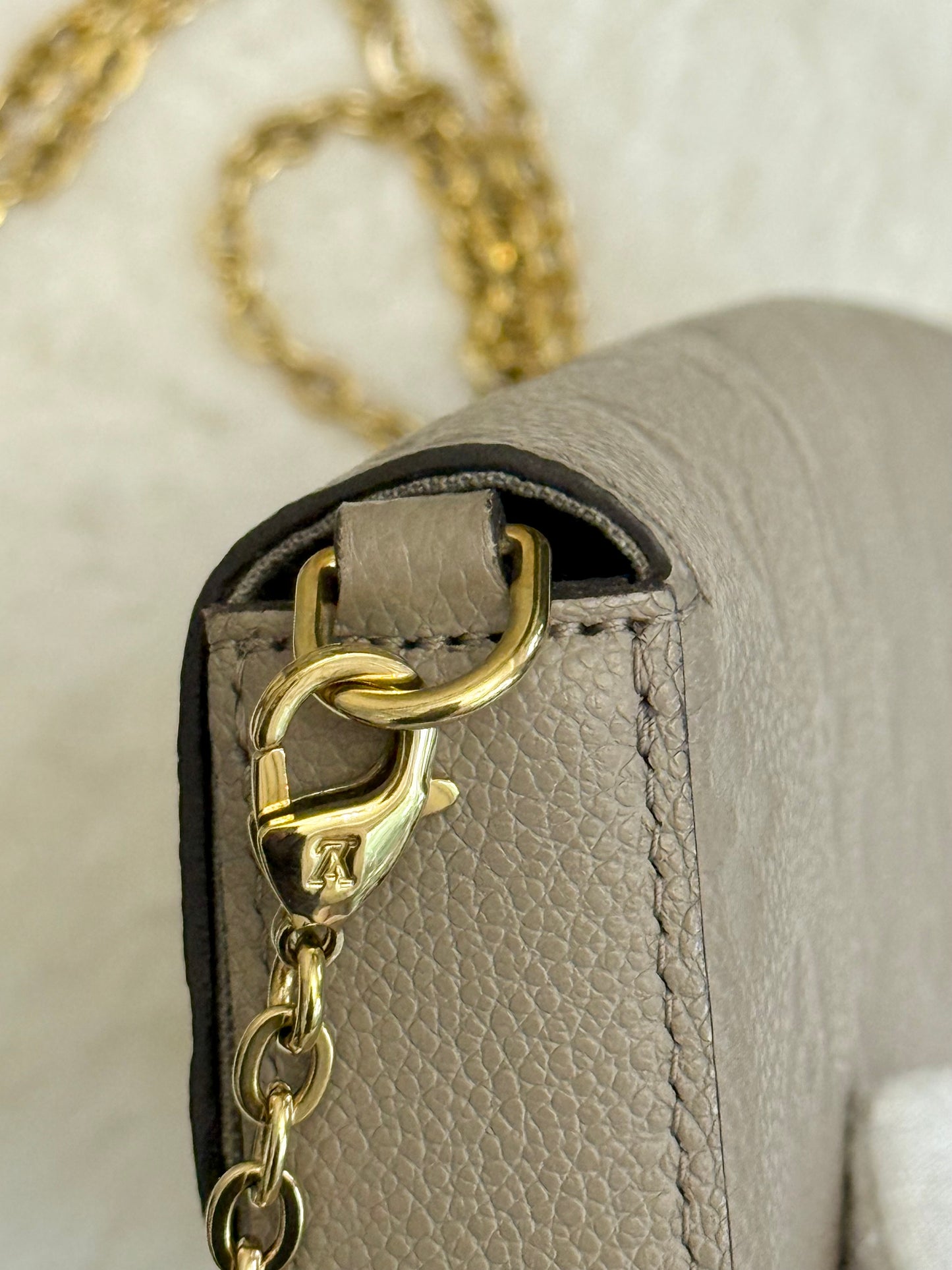 Louis Vuitton Felicie Pochette Mono Empreinte TurtleDove