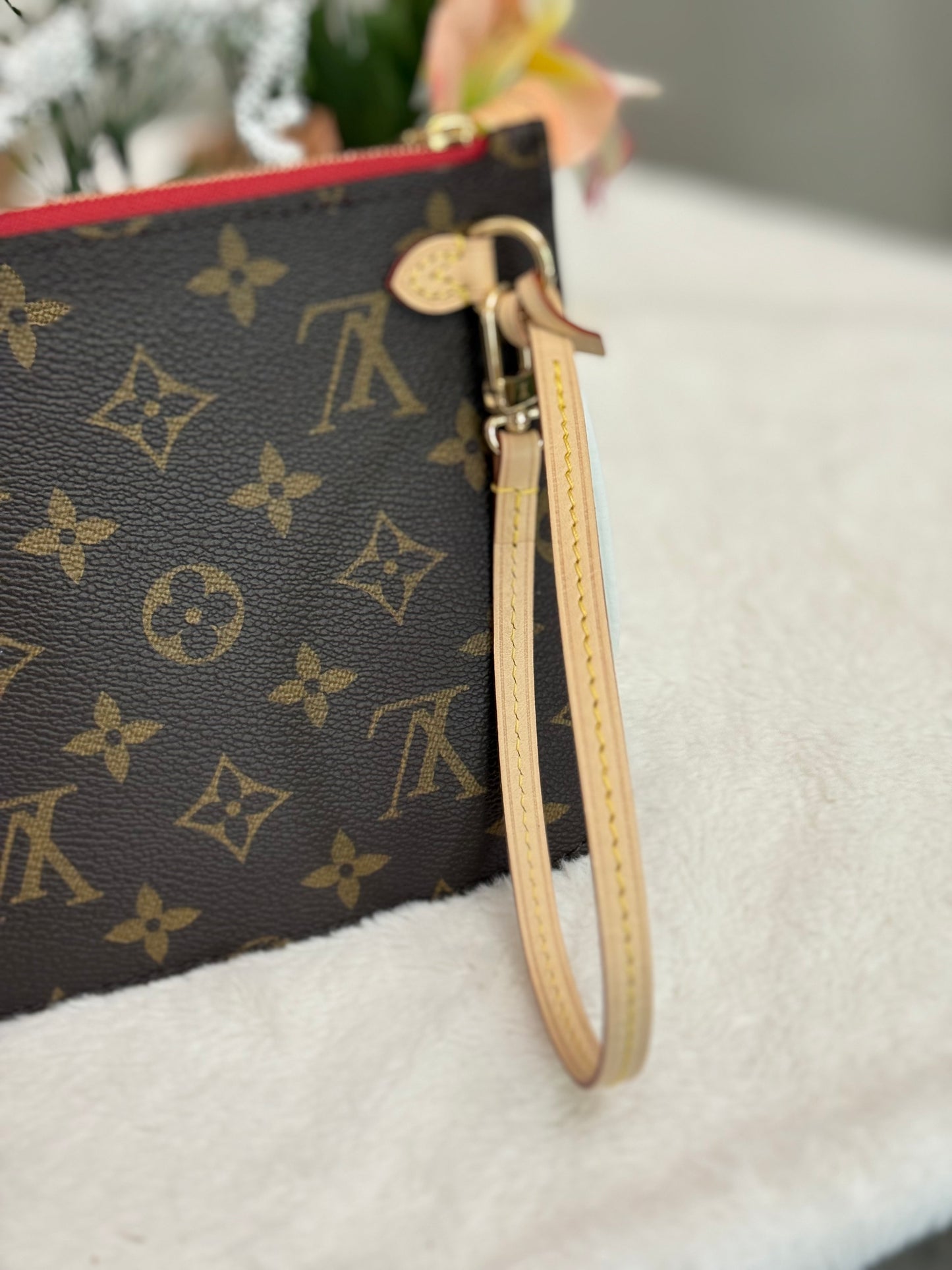 Louis Vuitton Neverfull MM Pouch Mono Cerise