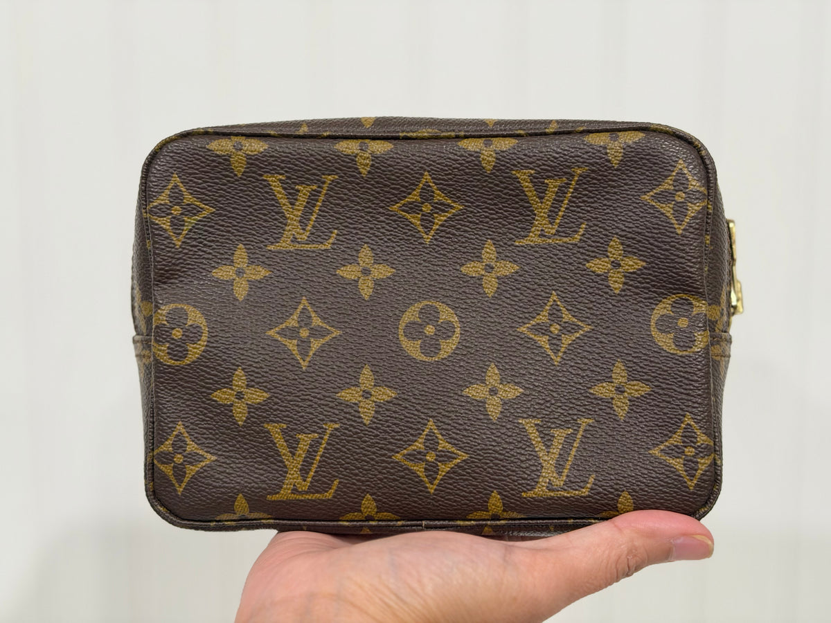 Louis Vuitton Vintage Trousse Toilette/Toiletry 18 Mono