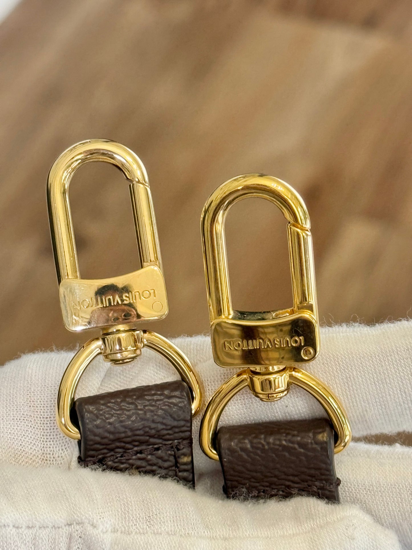Louis Vuitton Pochette Metis Mono