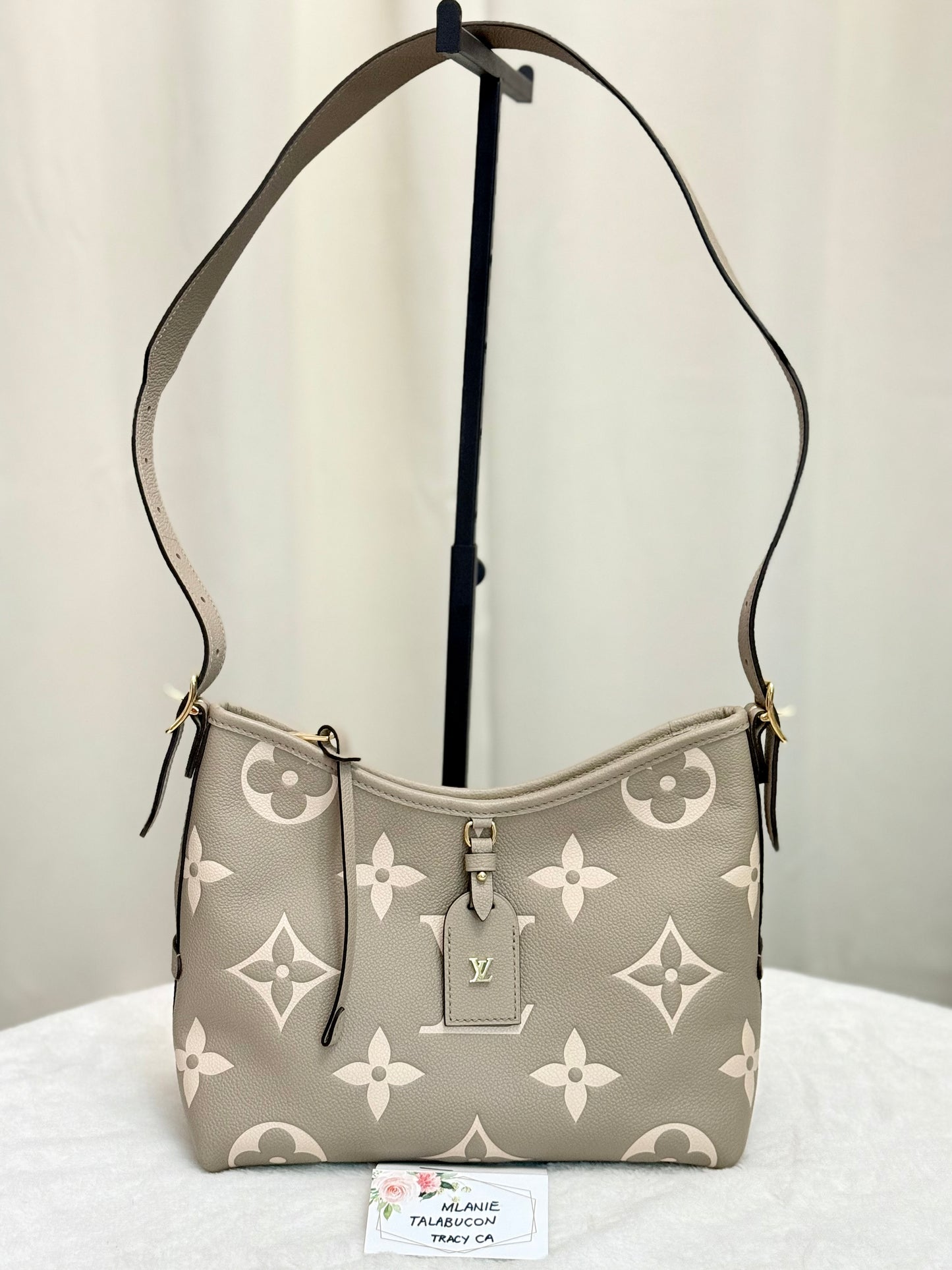 Louis Vuitton Carryall PM Bicolor Dove/Cream Bag