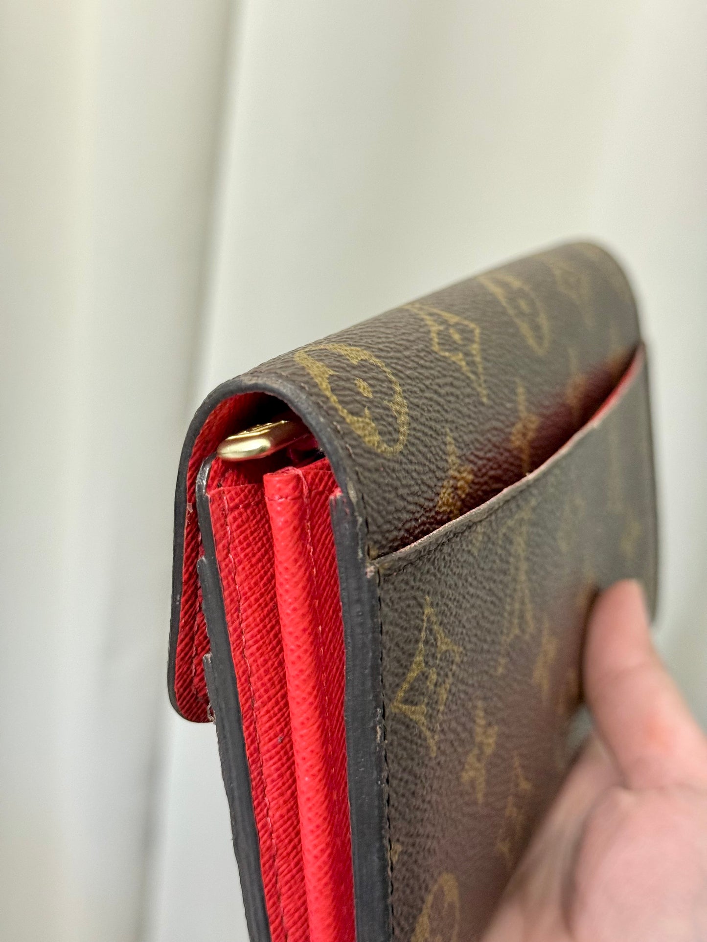 Louis Vuitton Sarah Wallet Mono Red