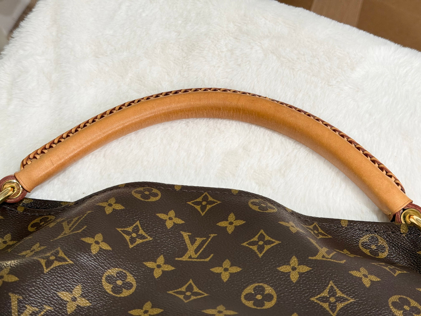 Louis Vuitton Artsy MM Mono