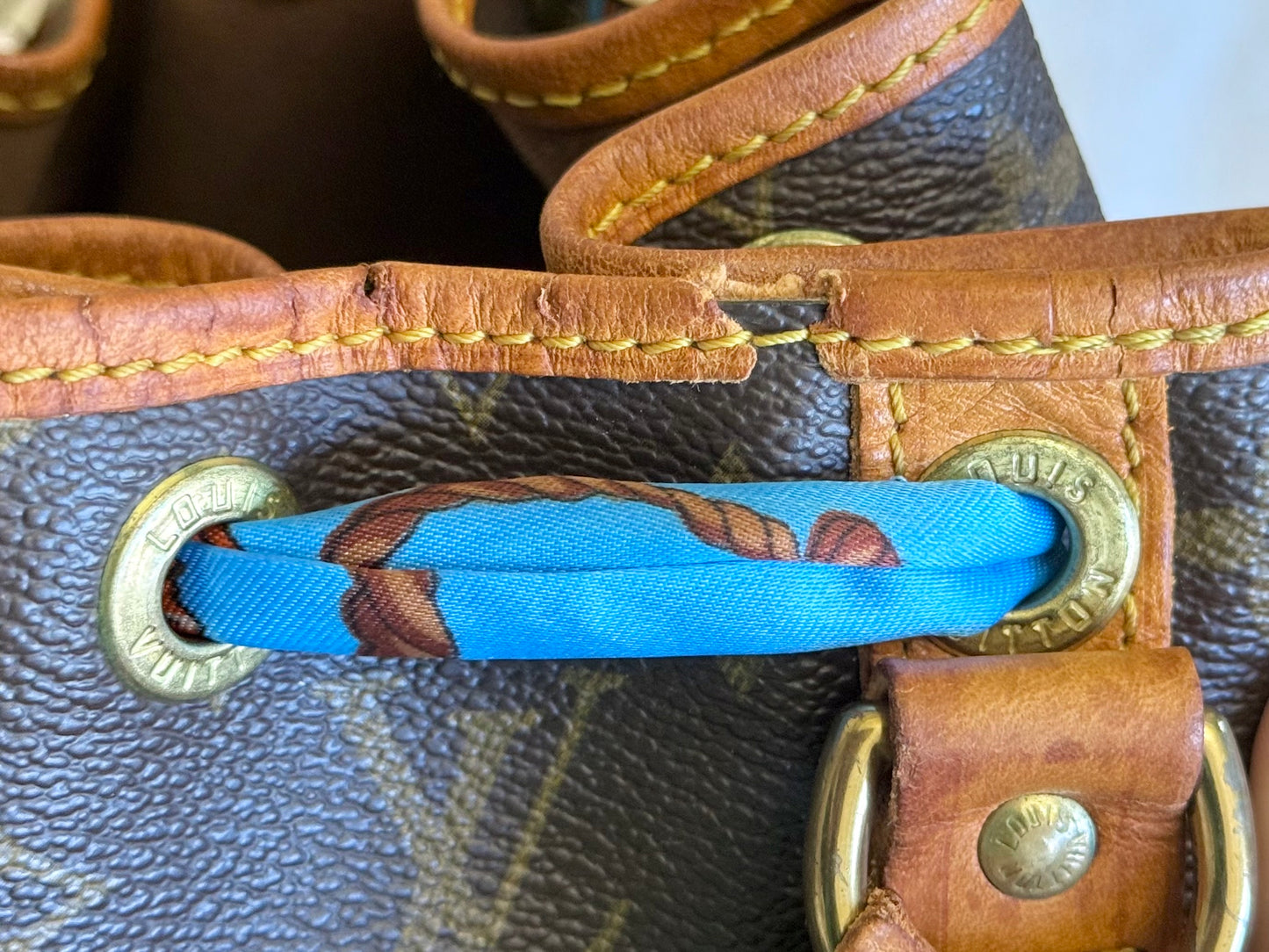 Louis Vuitton Petit Noe Mono