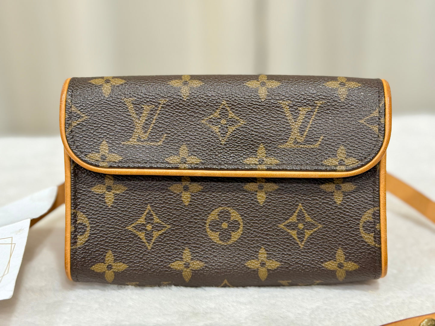 Louis Vuitton Florentine Bumbag with Size S belt