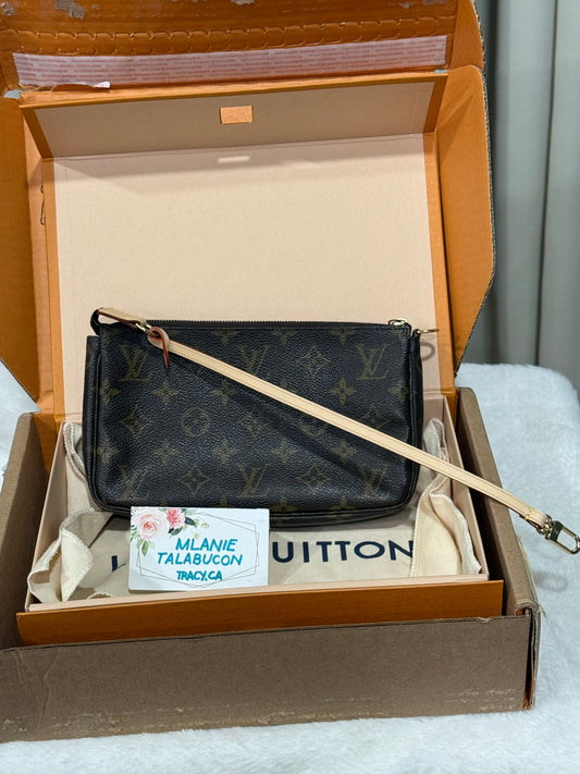 Louis Vuitton Pochette Accessoires Old Model Mono with new Leather and D-Rings