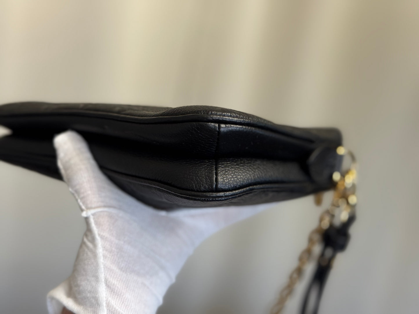 Louis Vuitton Liv Pochette Mono Empreinte Noir/Black