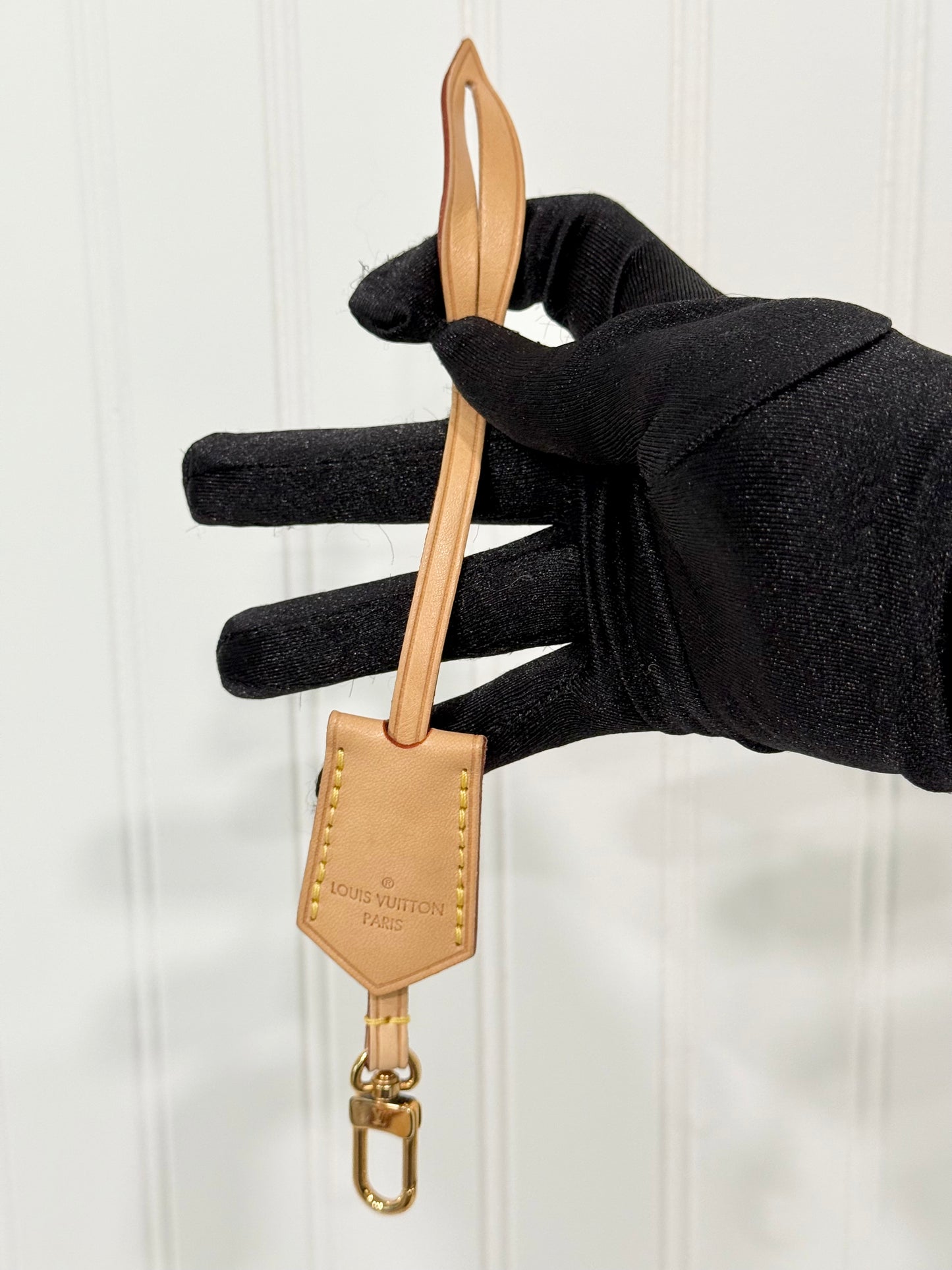 Louis Vuitton Vachetta Clochette with Clasp End
