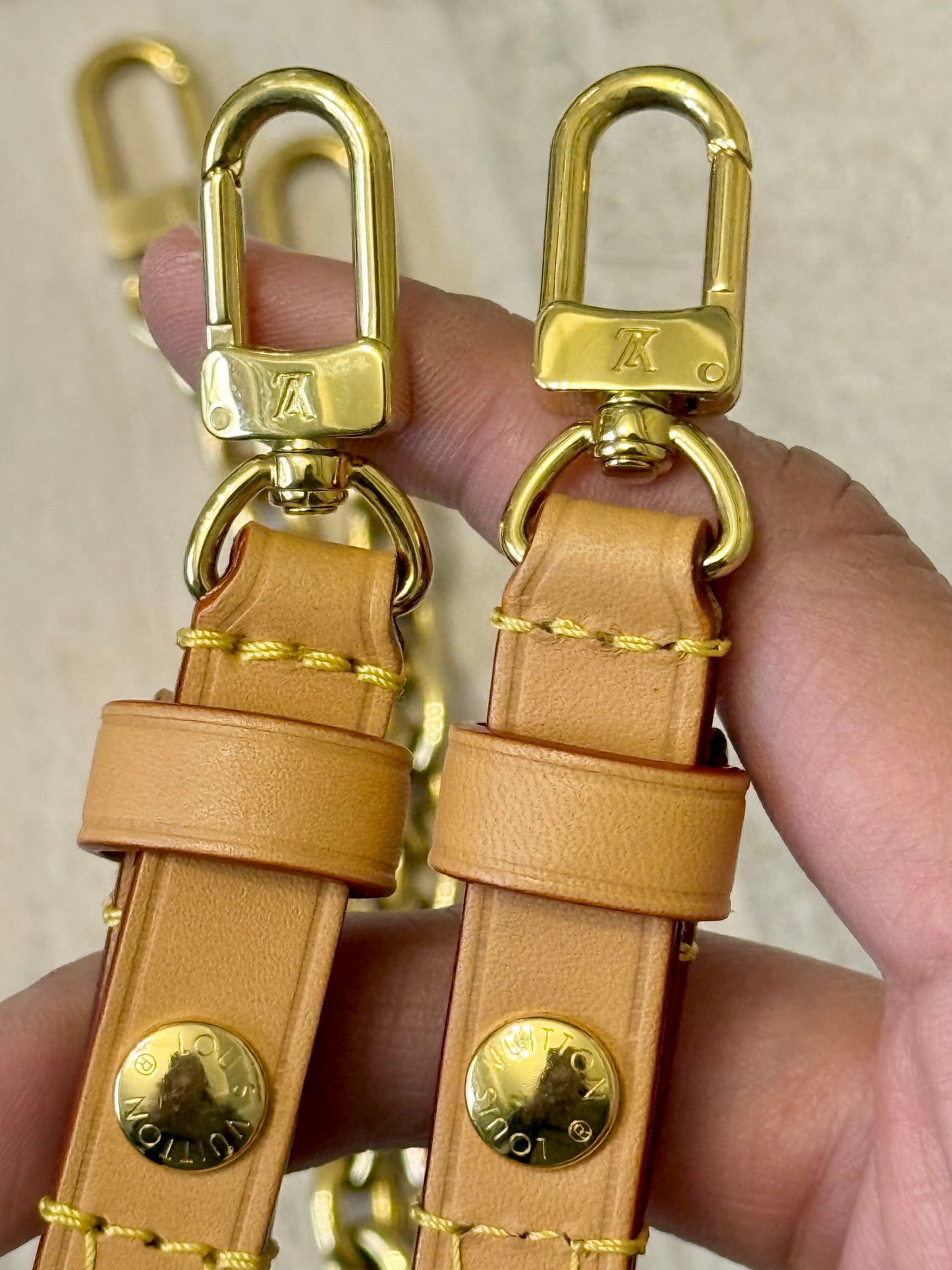 Louis Vuitton Pochette Liv Mono