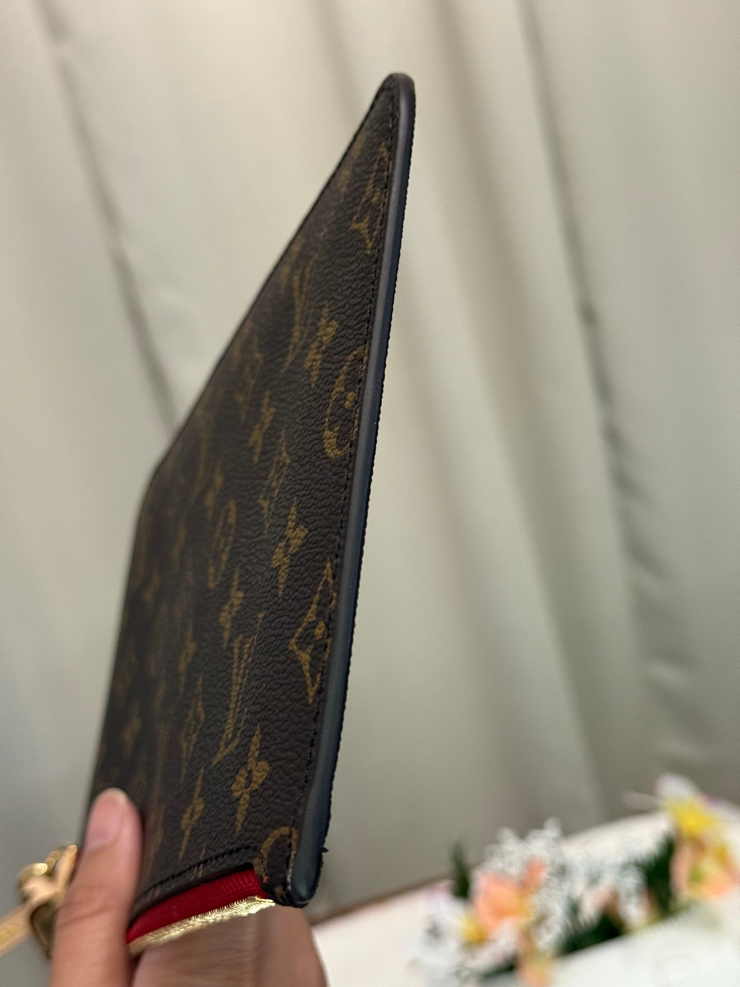 Louis Vuitton Neverfull MM Pouch Mono Cerise