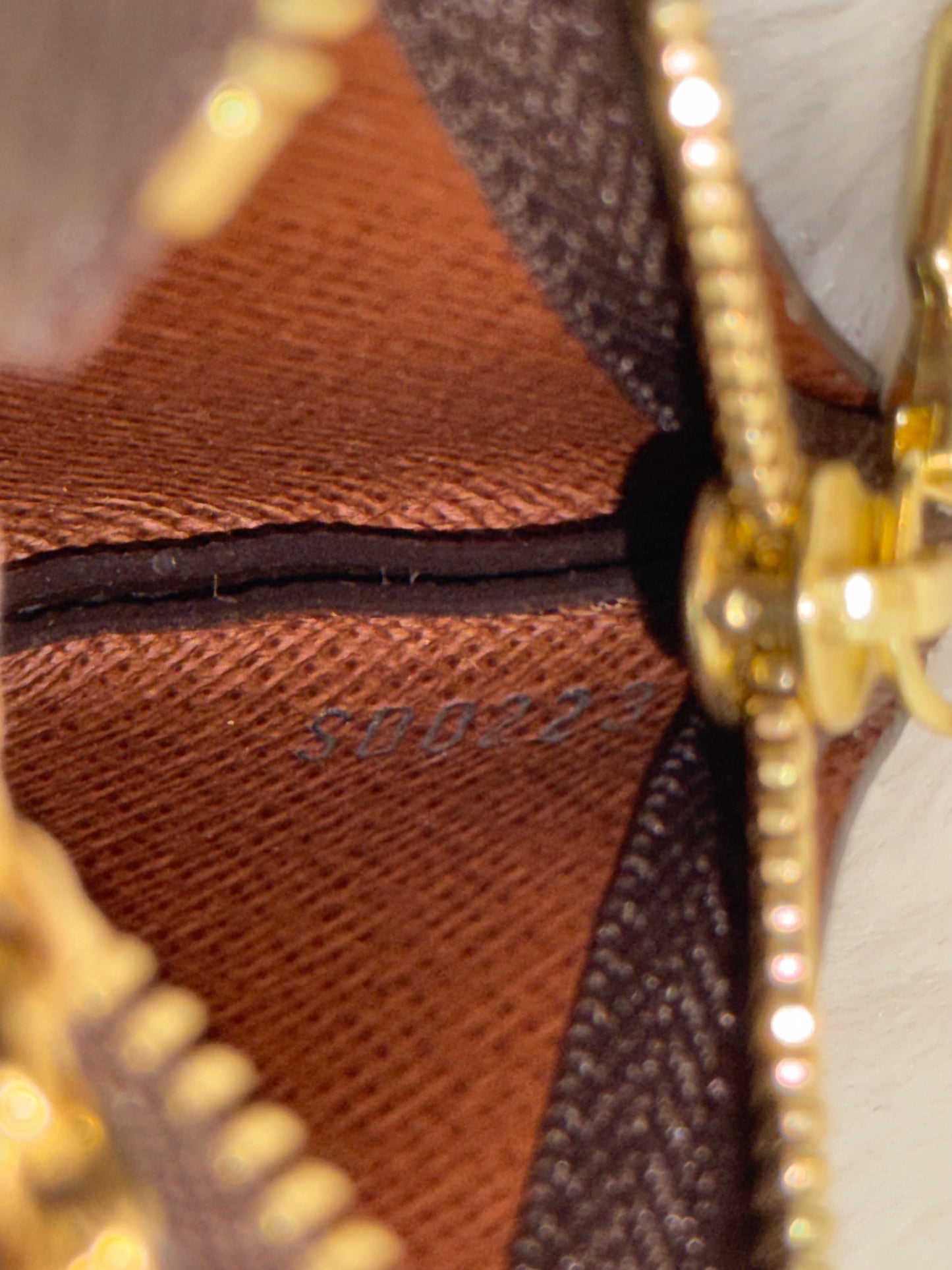Louis Vuitton Key Cles Mono PM