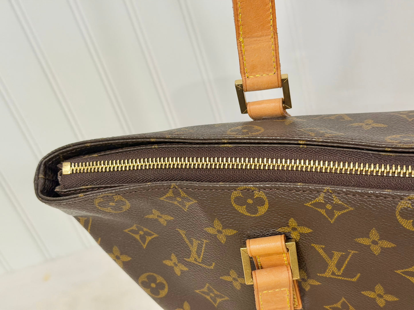 Louis Vuitton Cabas Mezzo Mono