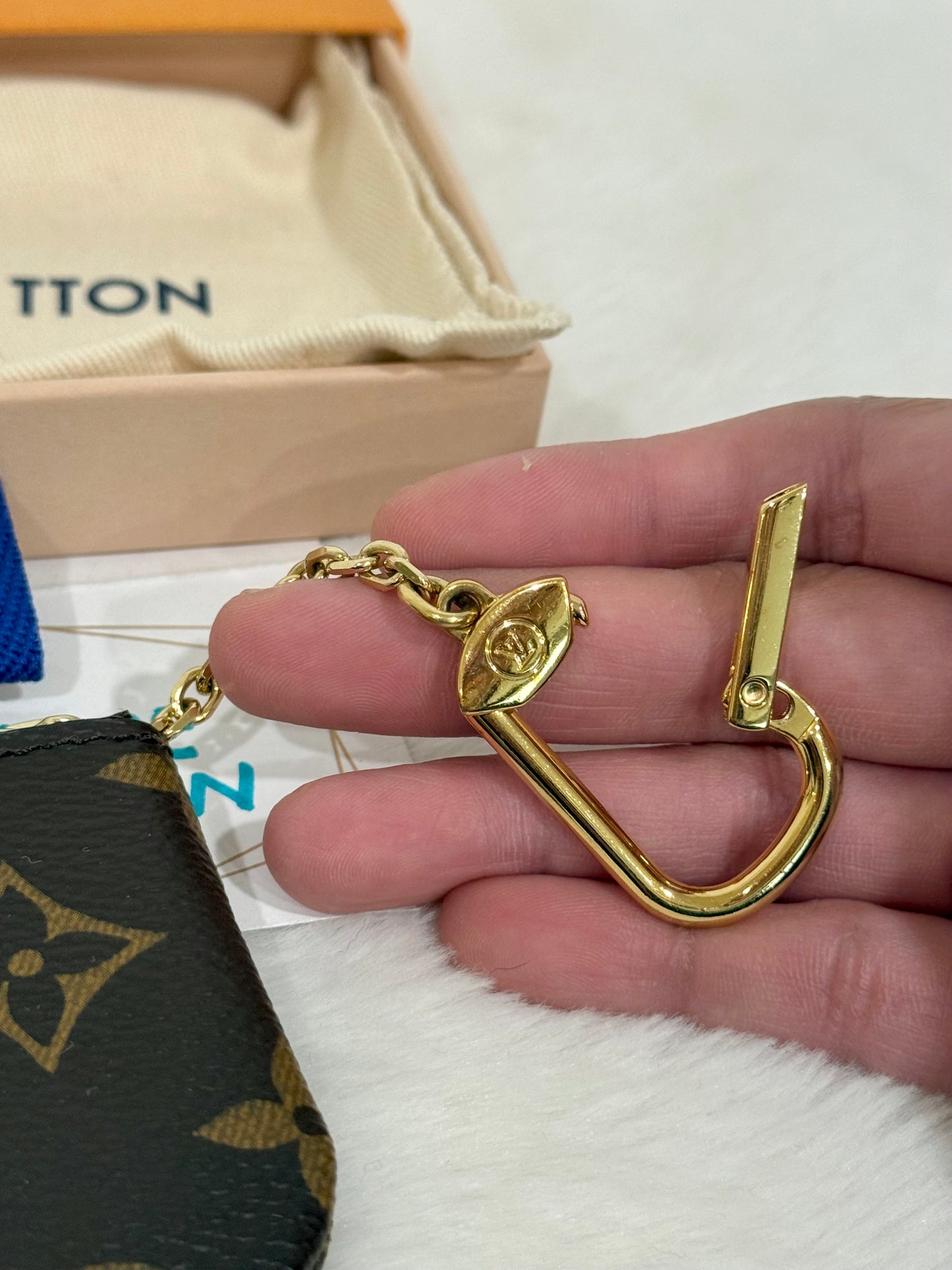 Louis Vuitton Key Cles Mono PM