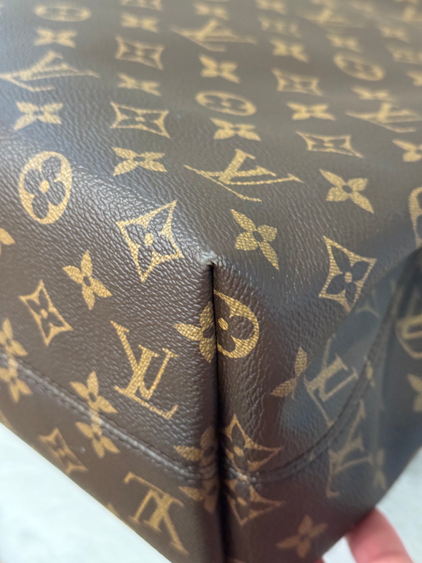 Louis Vuitton Graceful MM Mono Pivoine