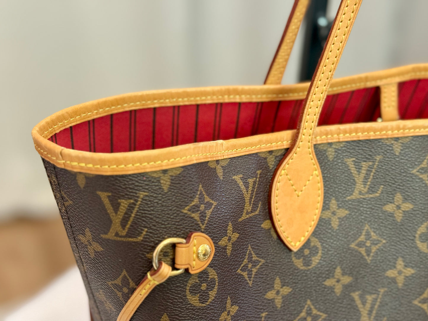 Louis Vuitton Neverfull MM Mono Cerise