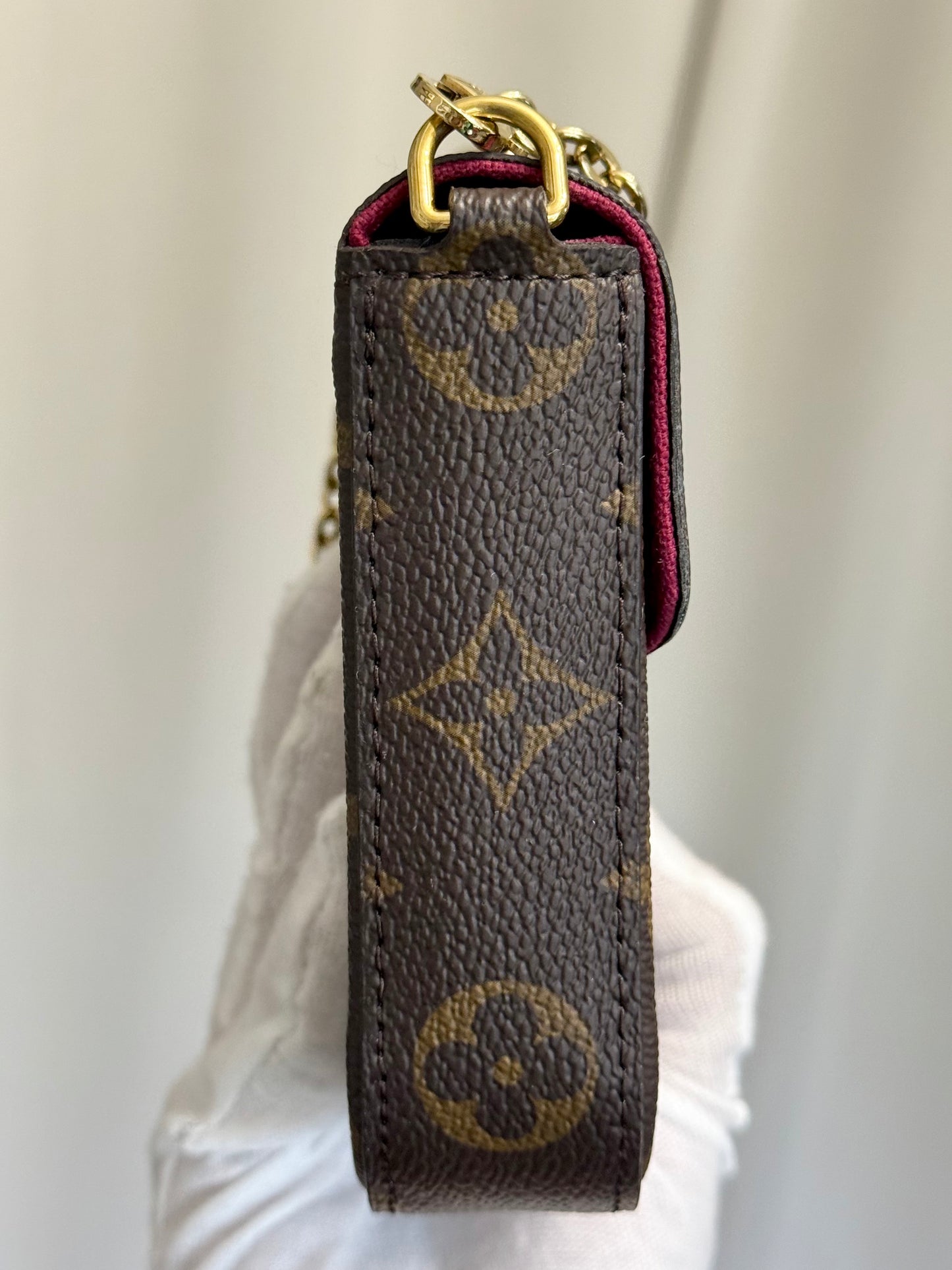 Louis Vuitton Pochette Felicie Mono Fuchsia