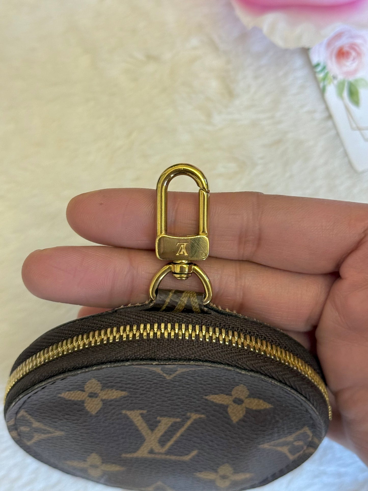 Louis Vuitton Round Coin Pouch Mono