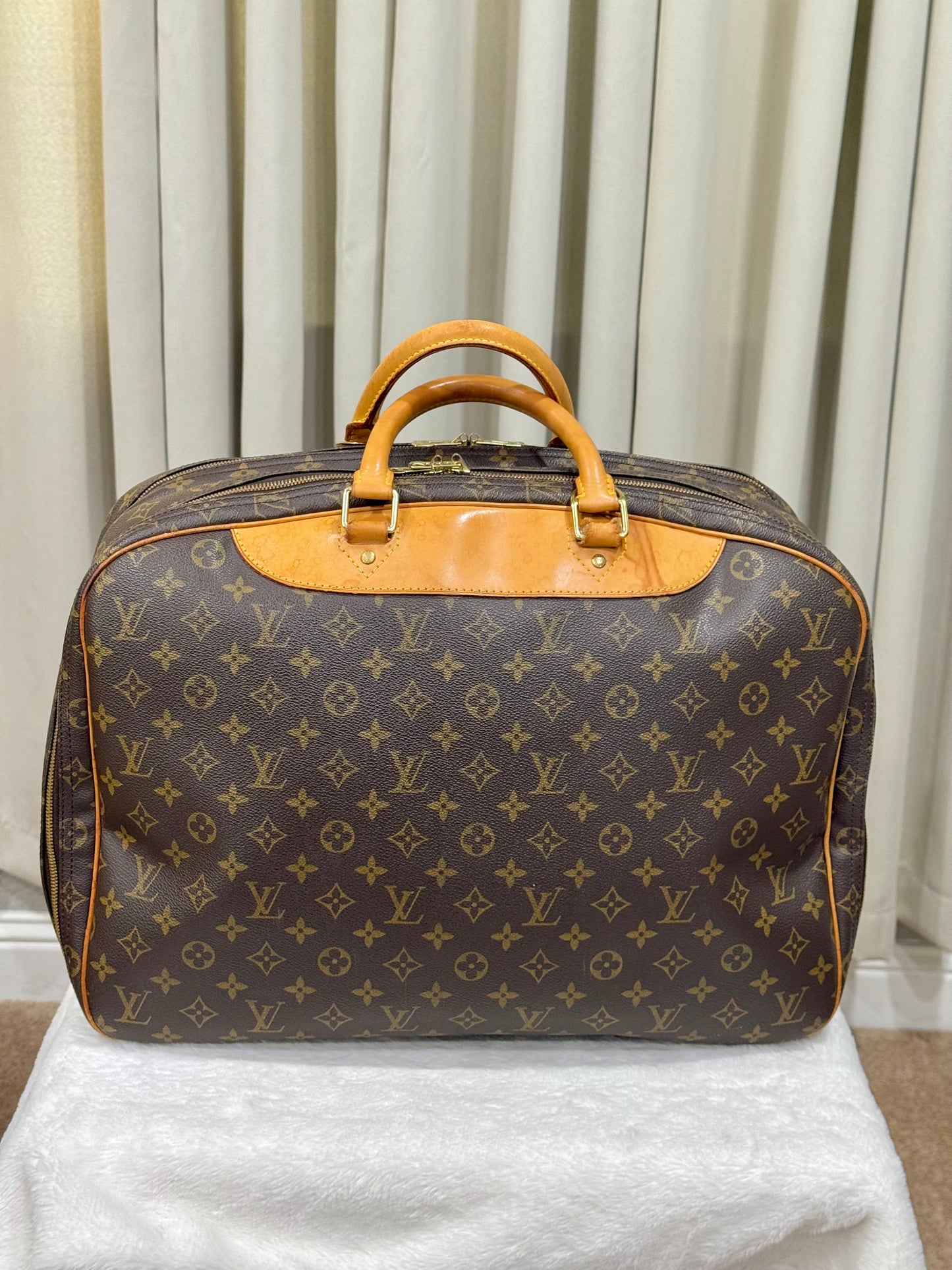 Louis Vuitton Alize 24 Mono soft Suitcase