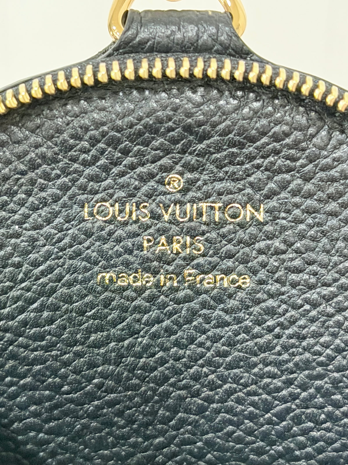 Louis Vuitton Round Coin Pouch Mono Giant Black/Creme