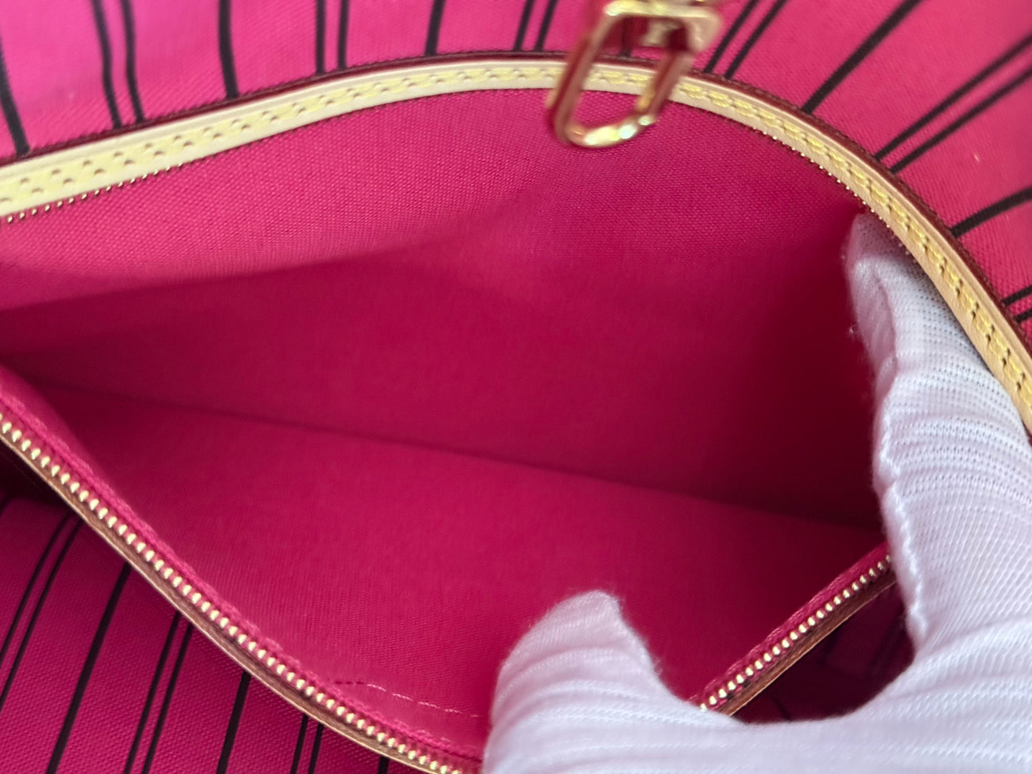 Louis Vuitton Neverfull Bandouliere Inside Out MM Mono Rose Pondichery