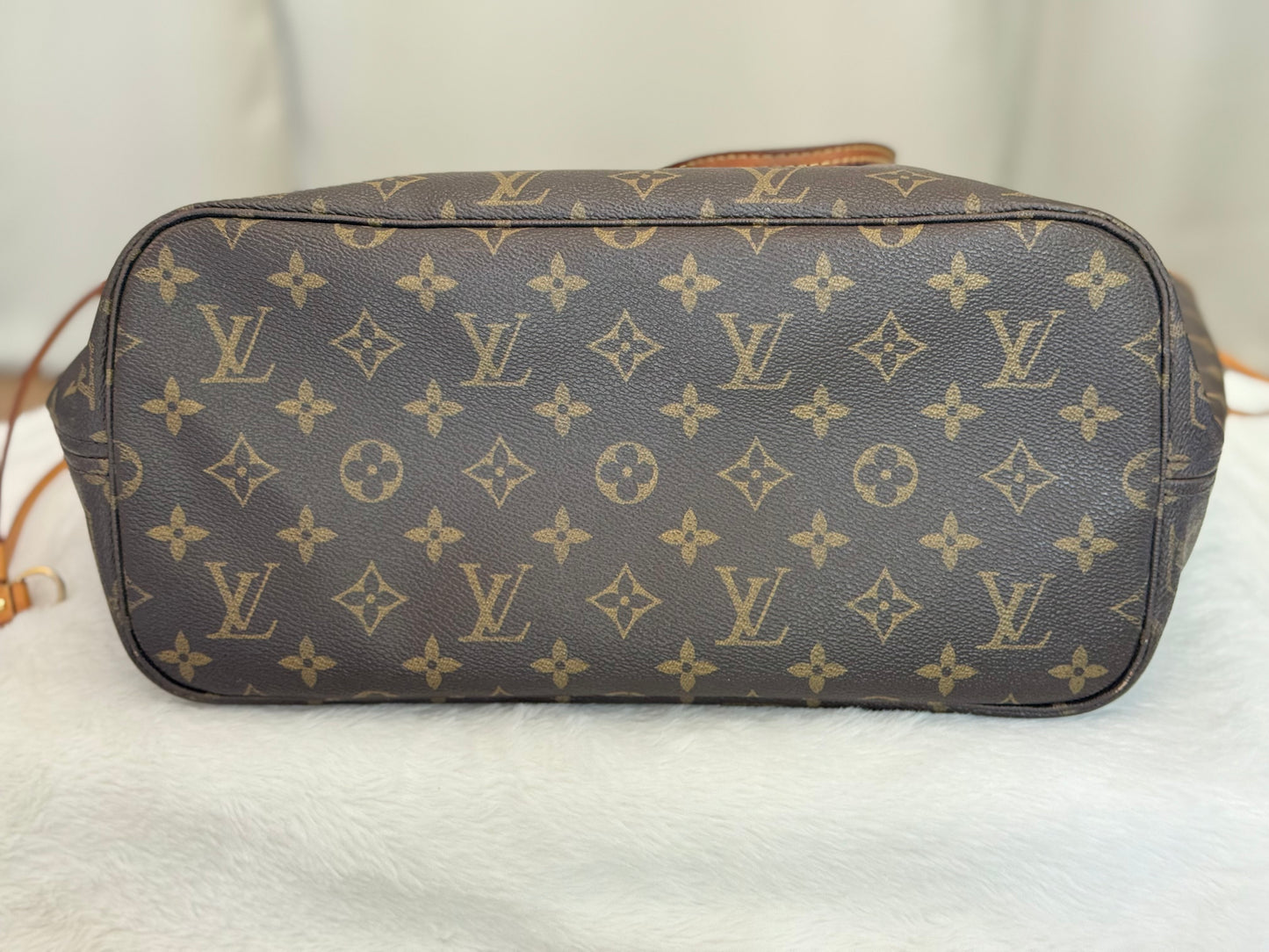 Louis Vuitton Neverfull MM Mono Beige