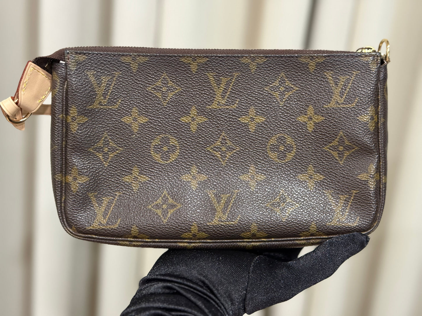 Louis Vuitton Pochette Accessoires Old Model Mono with new Leather and D-Rings