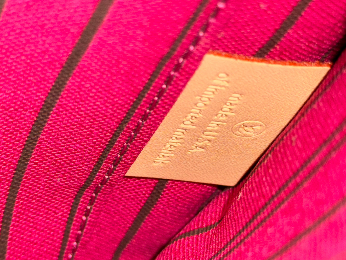 Louis Vuitton Neverfull Mono Pouch Pivoine