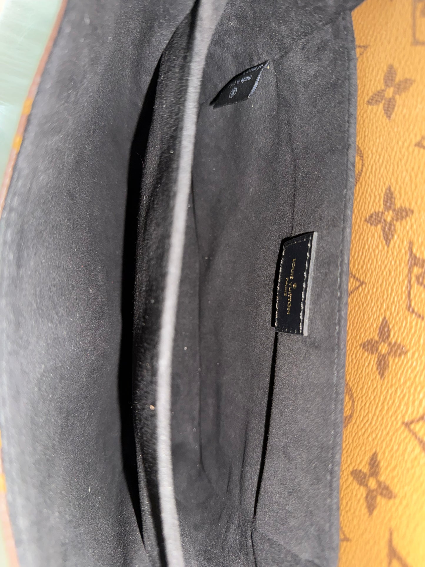 Louis Vuitton Pochette Metis Mono Reverse