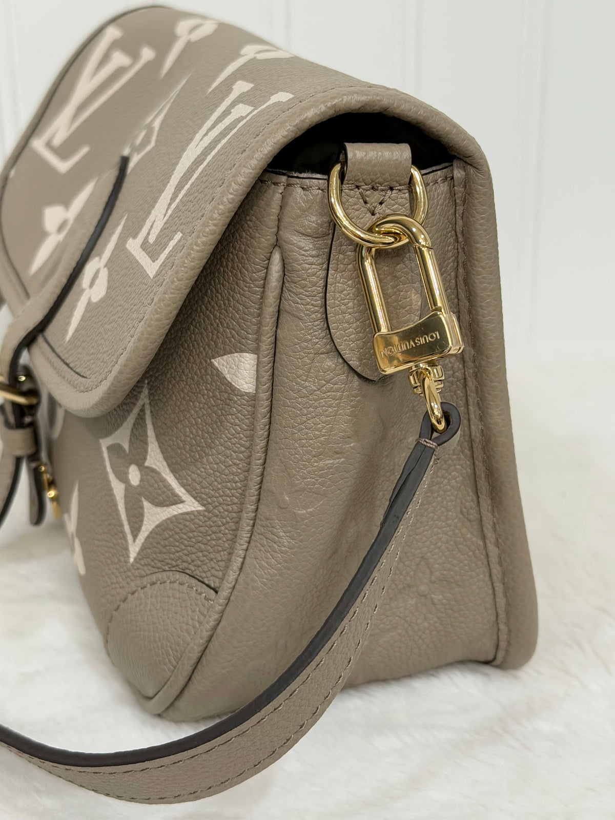 Louis Vuitton Diane Empreinte Bicolor Turtledove/Cream